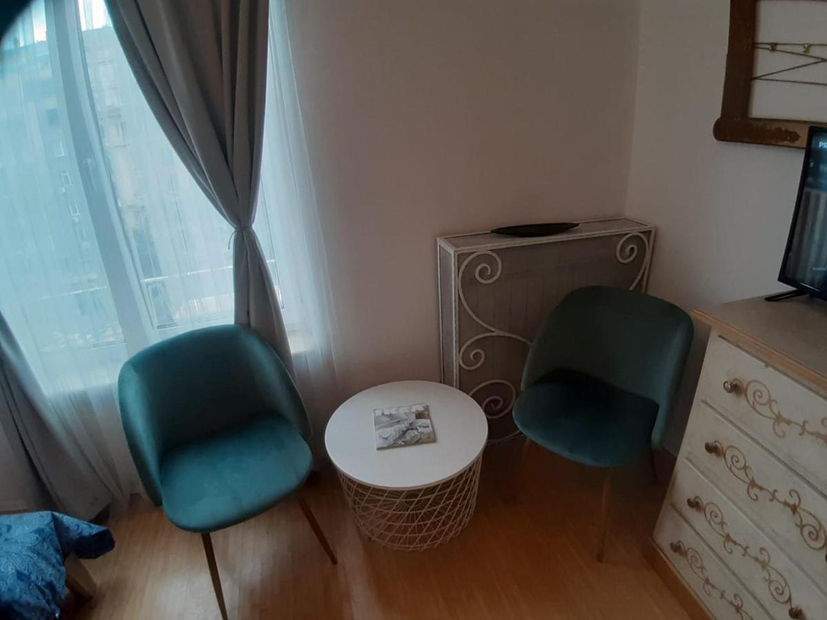 Luxury Piata Romana Center Apartment Bucharest Exterior photo